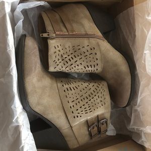 Eurosoft Panora Ankle Booties